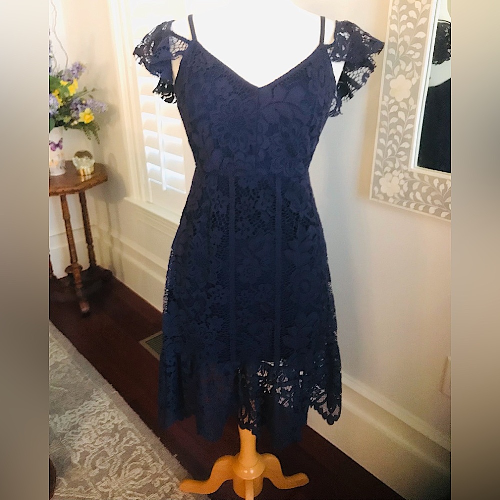 NWT Plenty by Tracy Reese Navy Blue Lace Cold Shoulder Midi Dress